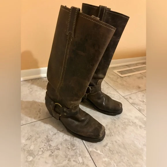 Frye Harness 15R Leather Boots in Chocolate - Picture 4 of 13